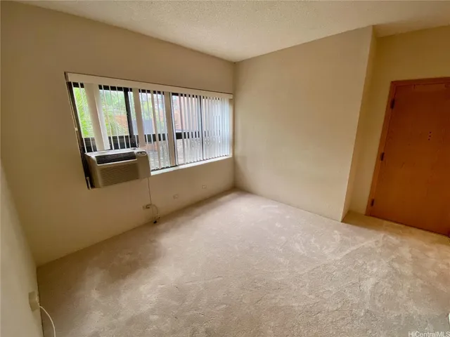 $2,000 | 5333 Likini Street, Unit 211, Honolulu, HI 96818