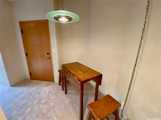 $2,000 | 5333 Likini Street, Unit 211, Honolulu, HI 96818