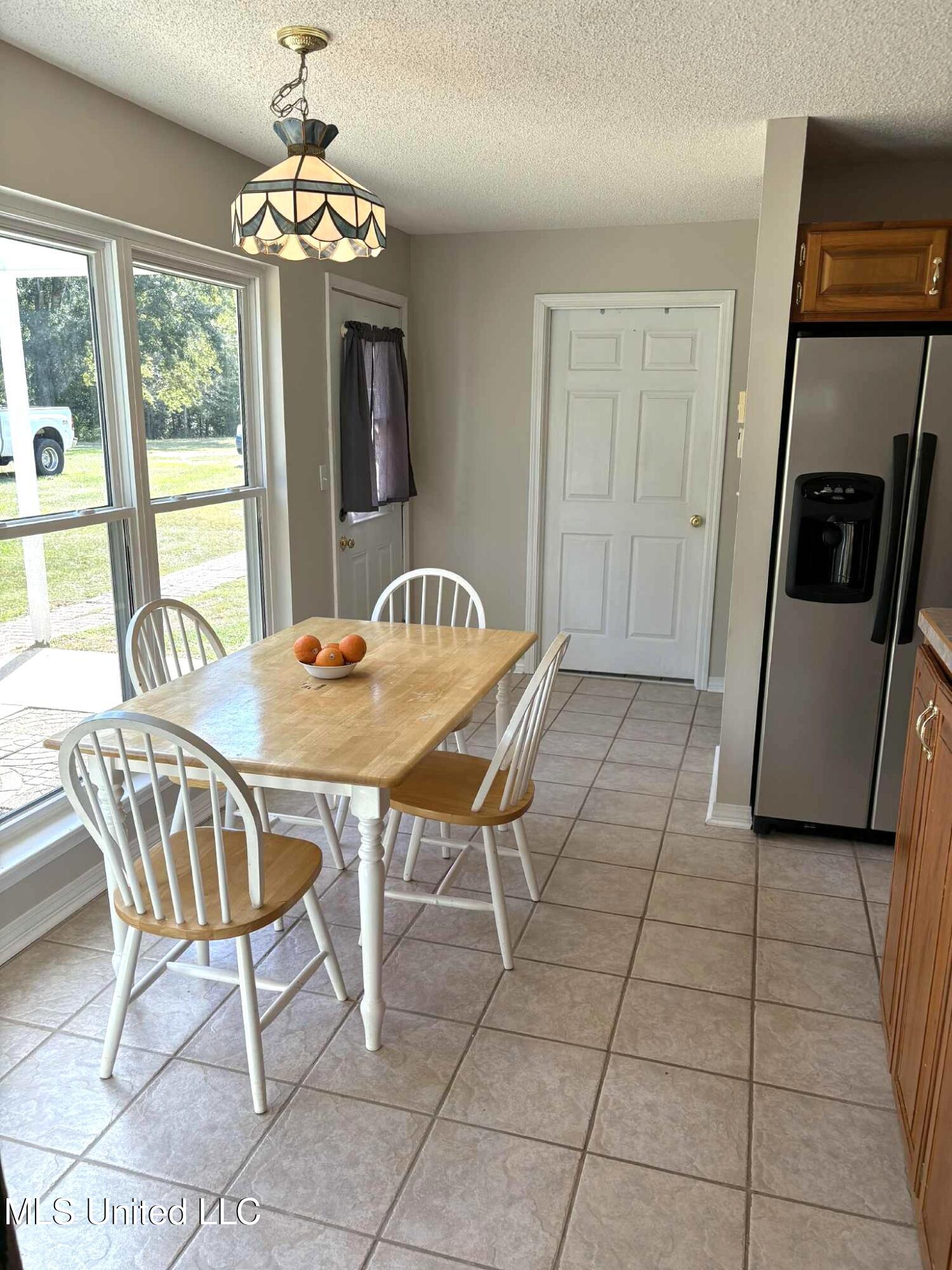 22473 Yankee Town Road Saucier, MS 39574 - Photo 23 of 67 5Breakfast Areaa