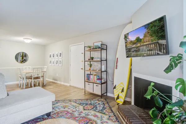 $2,200 | 1402 Camp Road, Unit 16F, Charleston, SC 29412