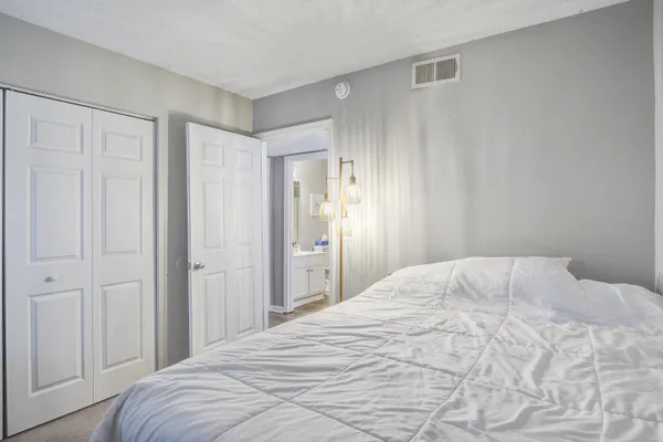 $2,200 | 1402 Camp Road, Unit 16F, Charleston, SC 29412