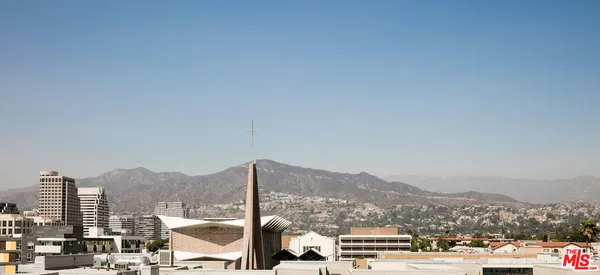 $5,250 | 118 South Kenwood Street, Unit 506, Glendale, CA 91205