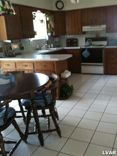3055 Glendon Road Bethlehem, PA 18017 - Photo 16 of 23
