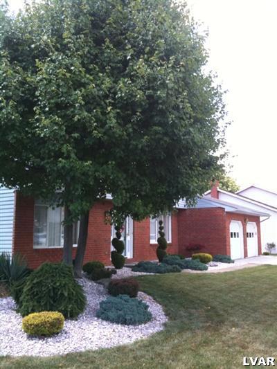 3055 Glendon Road Bethlehem, PA 18017 - Photo 4 of 23