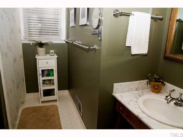 617 Dennis Avenue Raleigh, NC 27604 - Photo 8 of 10 Gallery Image 8