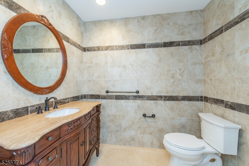 1 Brook Valley Terrace Kinnelon, NJ 07405 - Photo 12 of 39