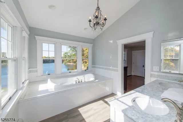 $3,295,000 | 1 Brook Valley Terrace, Kinnelon, NJ 07405