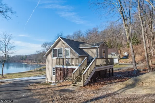 $3,295,000 | 1 Brook Valley Terrace, Kinnelon, NJ 07405