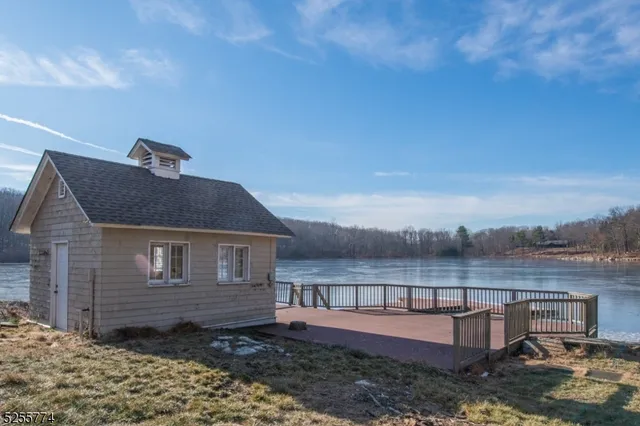 $3,295,000 | 1 Brook Valley Terrace, Kinnelon, NJ 07405