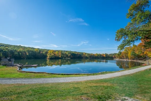 $3,295,000 | 1 Brook Valley Terrace, Kinnelon, NJ 07405