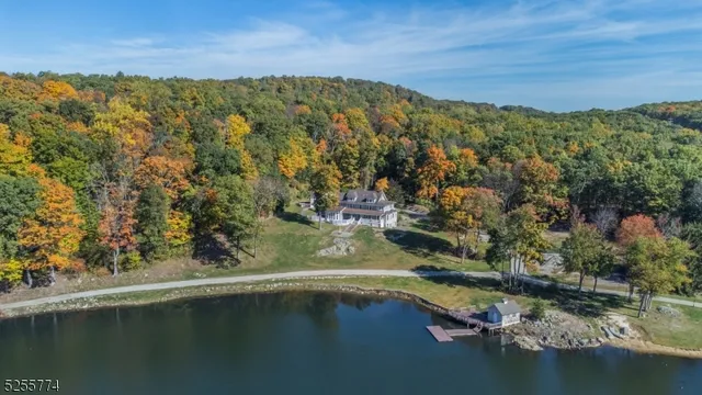 $3,295,000 | 1 Brook Valley Terrace, Kinnelon, NJ 07405