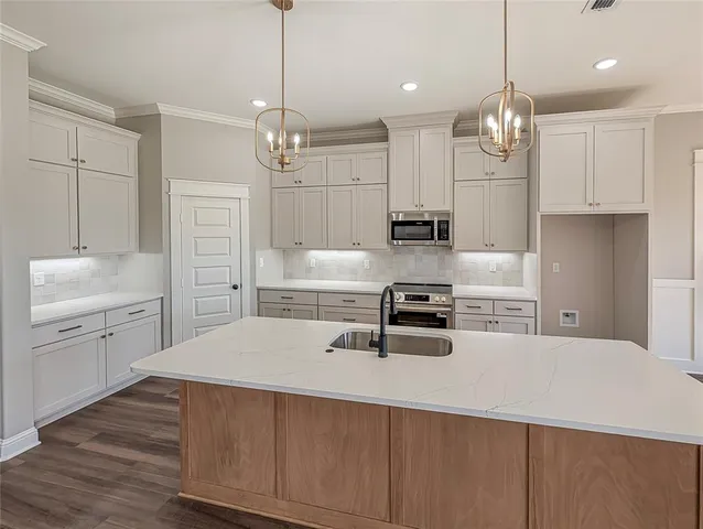 $445,000 | 15274 County Road 1100, Tyler, TX 75703