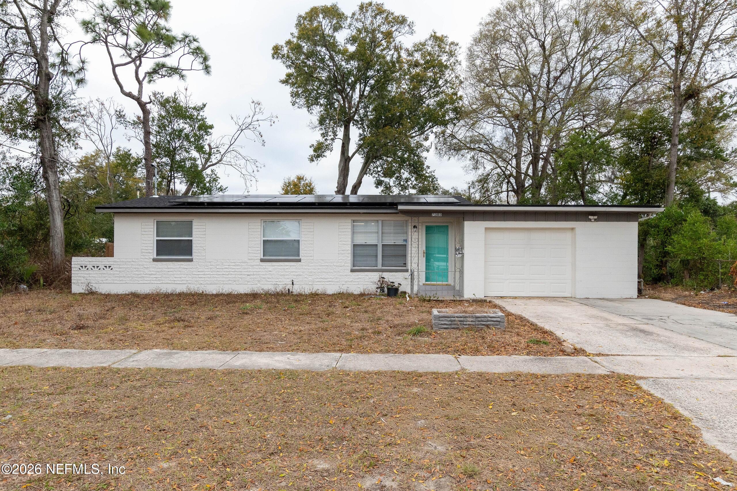 7303 Sandhurst Road South Jacksonville, FL 32277 - Photo 1 of 1 FRONT