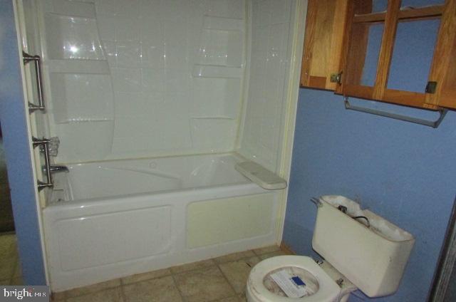 104 Butchershop Road Duncannon, PA 17020 - Photo 15 of 22 a bathroom with a toilet and a bathtub