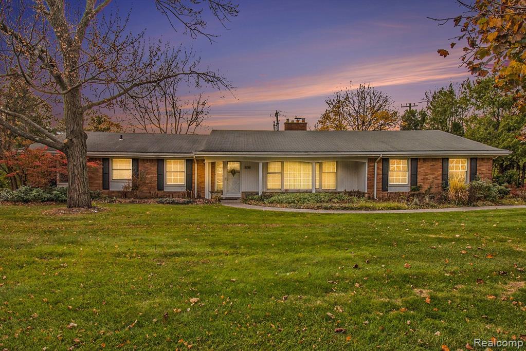 5730 Burnham Road Bloomfield Hills, MI 48301 - Photo 1 of 22