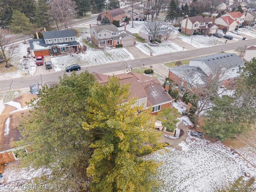 724 Lion Street Rochester Hills, MI 48307 - Photo 48 of 50