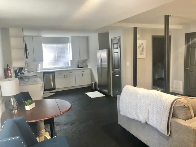 $1,100 | 1617 South Adams Street, Tallahassee, FL 32301