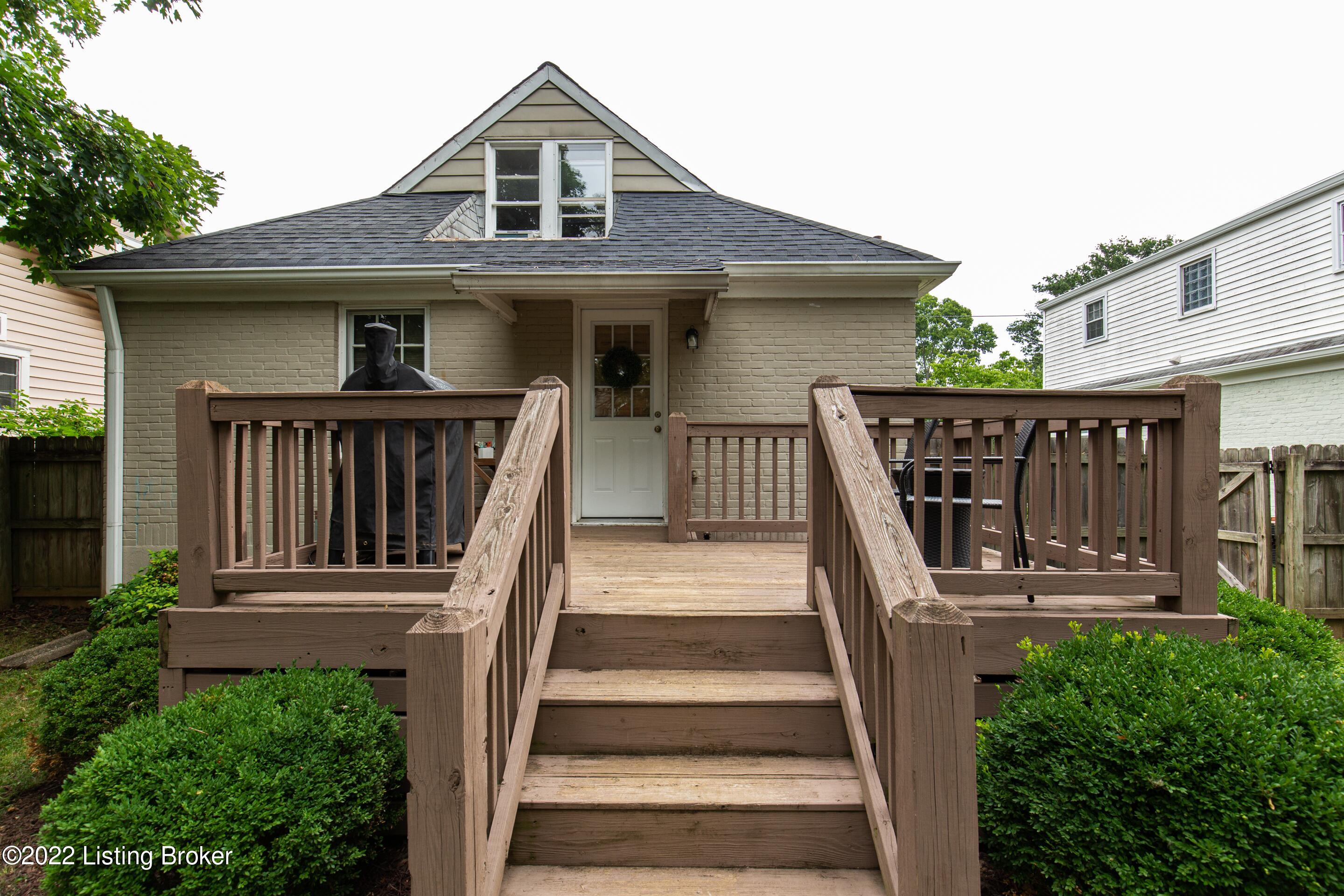 216 Fairlawn Road Louisville, KY 40207 - Photo 10 of 26 216-Fairlawn-Rd-Exteriors-13