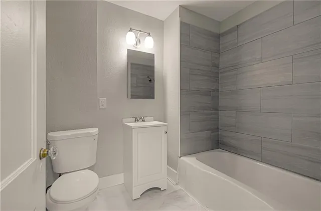 $169,999 | 3411 Agnes Avenue, Kansas City, MO 64128