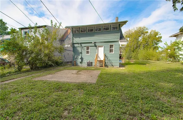 $169,999 | 3411 Agnes Avenue, Kansas City, MO 64128