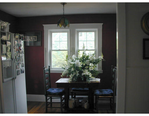 26 Bryn Mawr Road Wellesley, MA 02482 - Photo 3 of 4