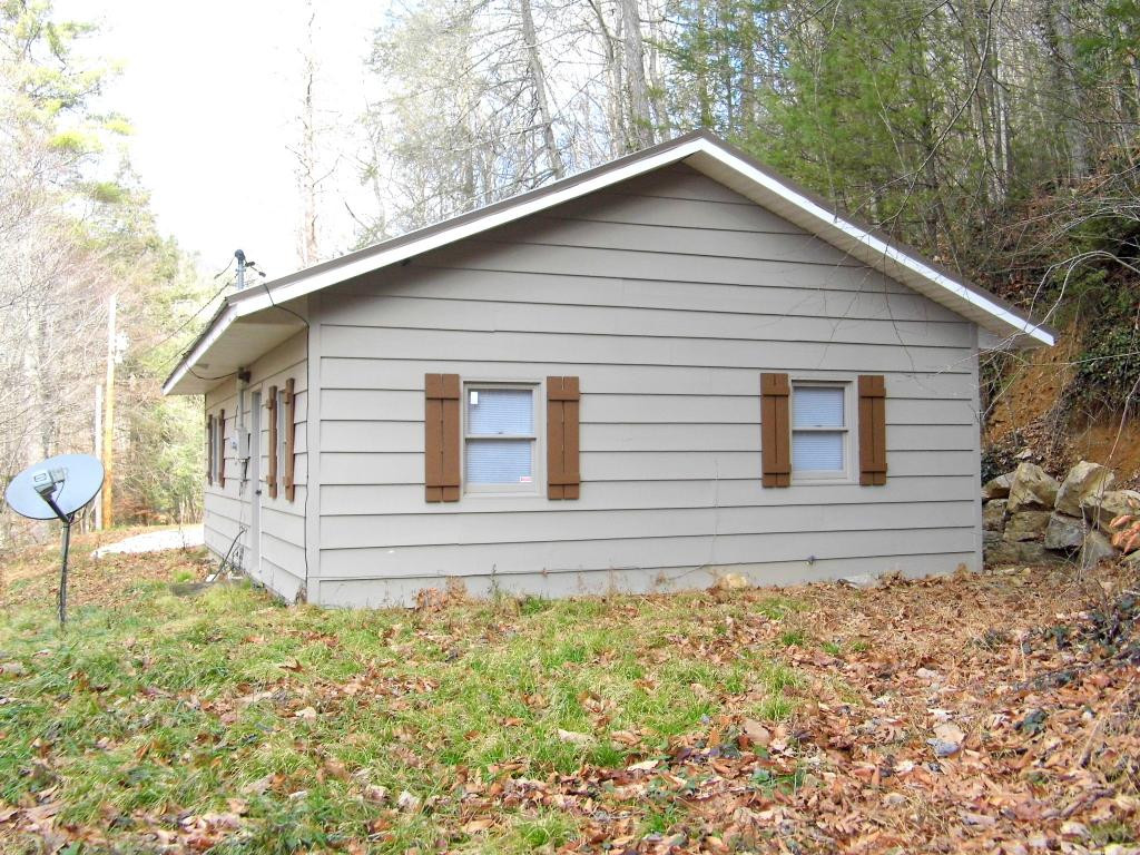 6915 Big Dry Run Road Butler, TN 37640 - Photo 2 of 13 Back of home