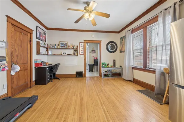 $1,950 | 362 Evans Avenue, Aurora, IL 60505