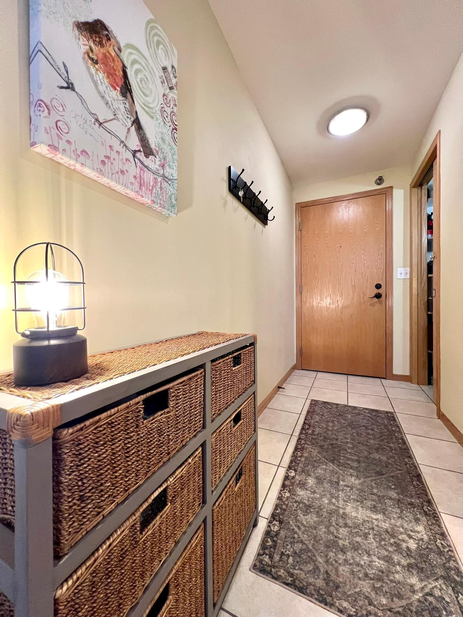 523 East Avenue, Unit 211 Red Wing, MN 55066 - Photo 3 of 68