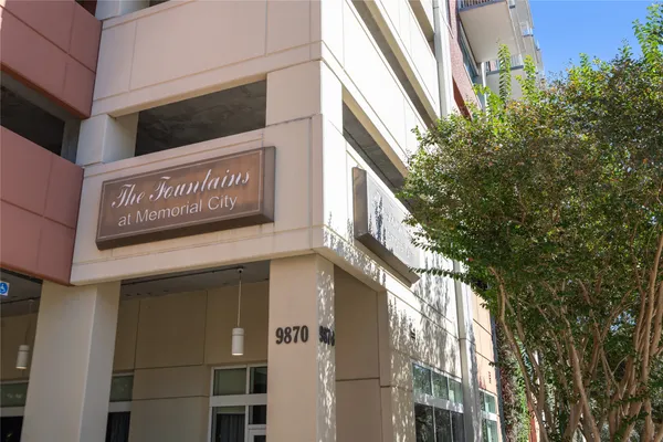 $3,290 | 9870 Gaylord Drive, Unit 1112, Houston, TX 77024