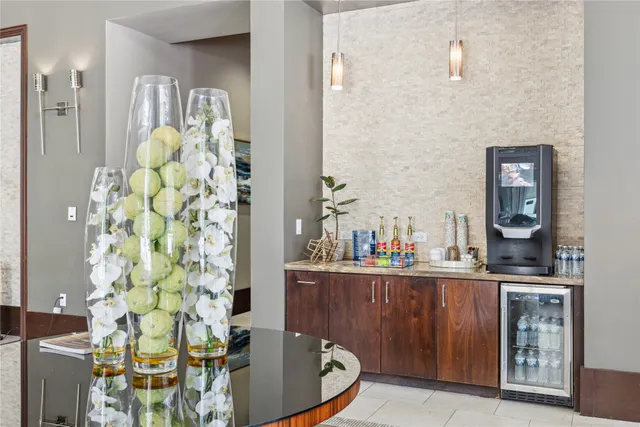 $3,290 | 9870 Gaylord Drive, Unit 1112, Houston, TX 77024