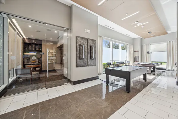 $3,290 | 9870 Gaylord Drive, Unit 1112, Houston, TX 77024