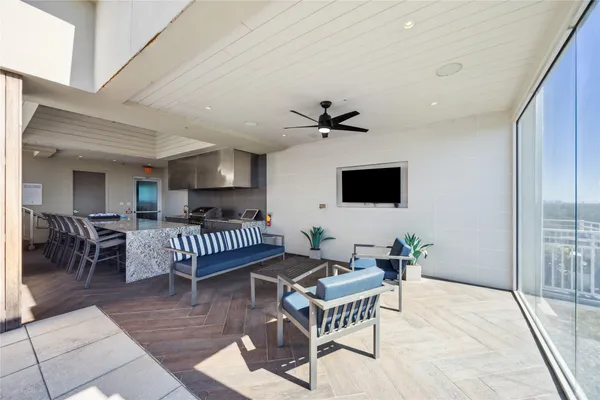 $3,290 | 9870 Gaylord Drive, Unit 1112, Houston, TX 77024