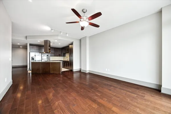 $3,290 | 9870 Gaylord Drive, Unit 1112, Houston, TX 77024