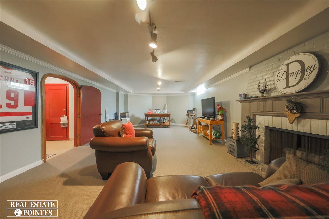 741 Trombley Road Grosse Pointe Park, MI 48230 - Photo 47 of 63