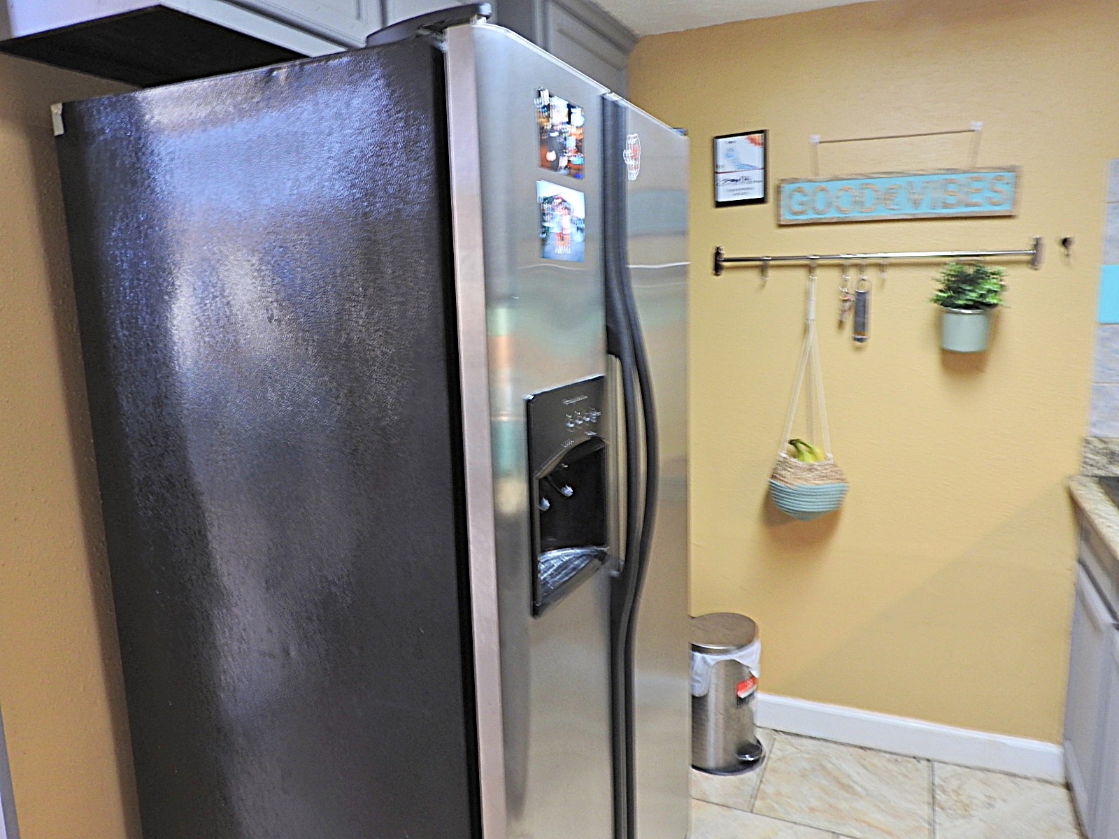 7047 Bissonnet Street, Unit 44 Houston, TX 77074 - Photo 5 of 20 a bathroom with a shower and mirror