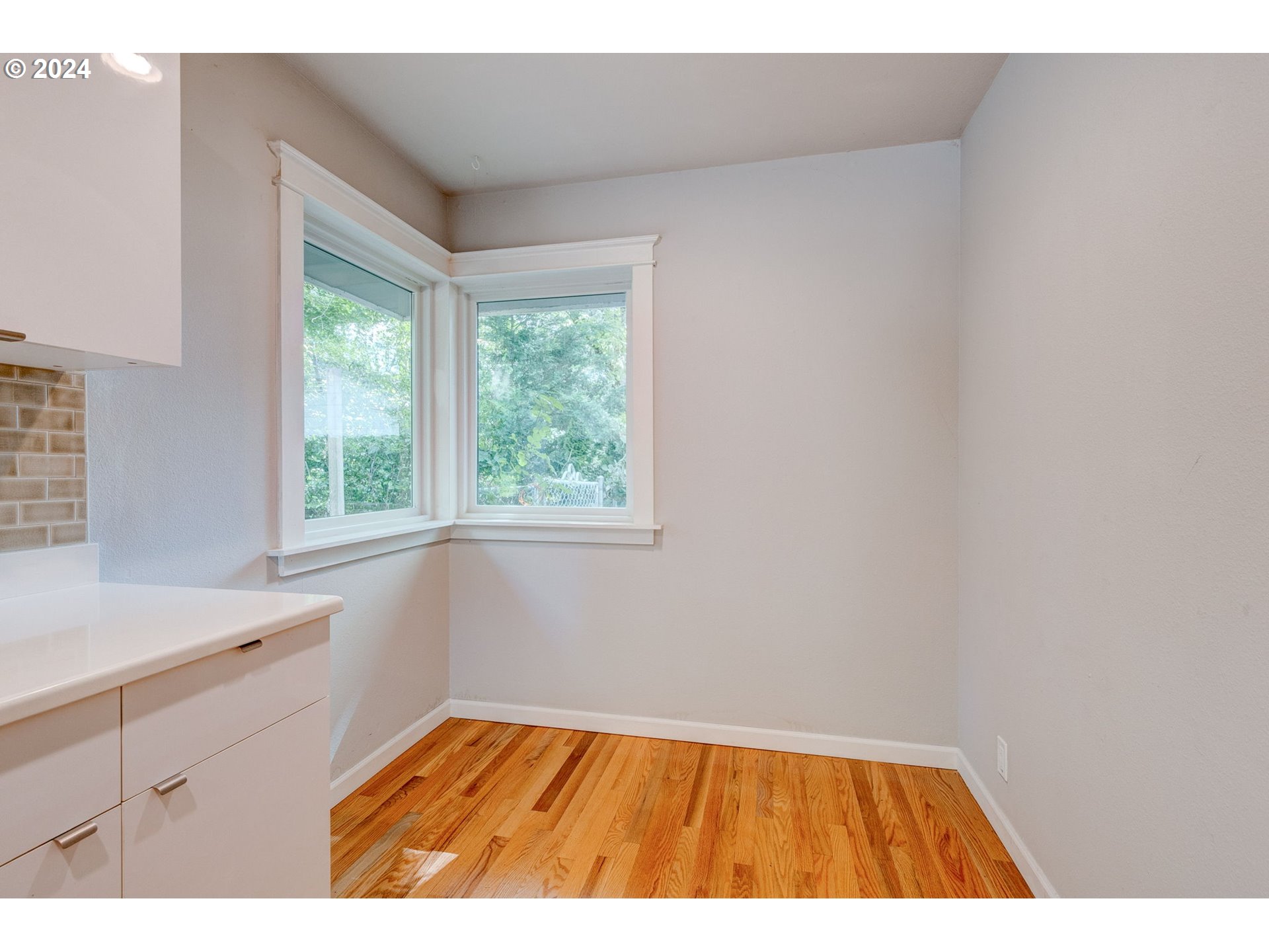 5205 Southwest Nebraska Street Portland, OR 97221 - Photo 14 of 27 Dining Area