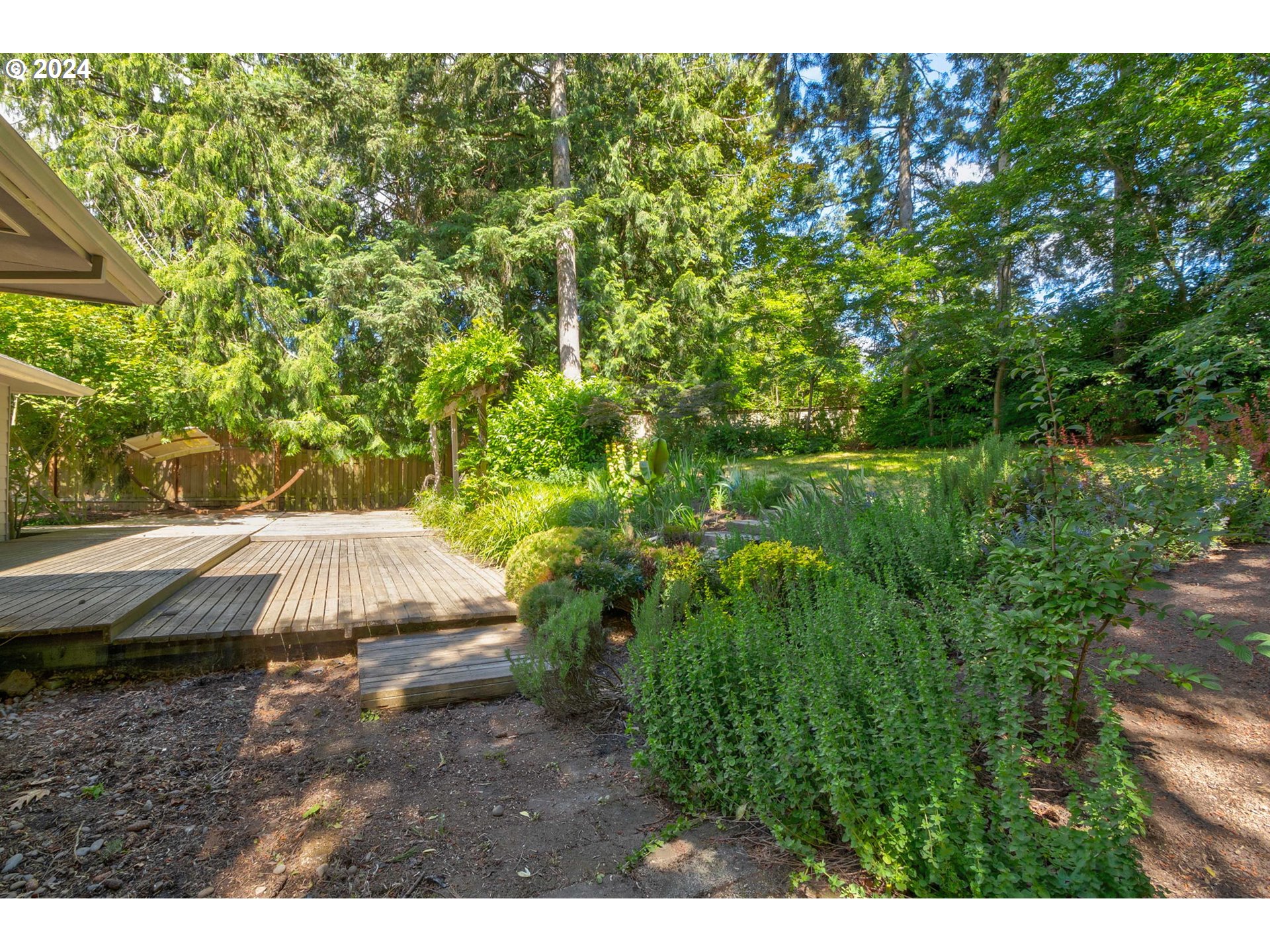 5205 Southwest Nebraska Street Portland, OR 97221 - Photo 18 of 27 Backyard
