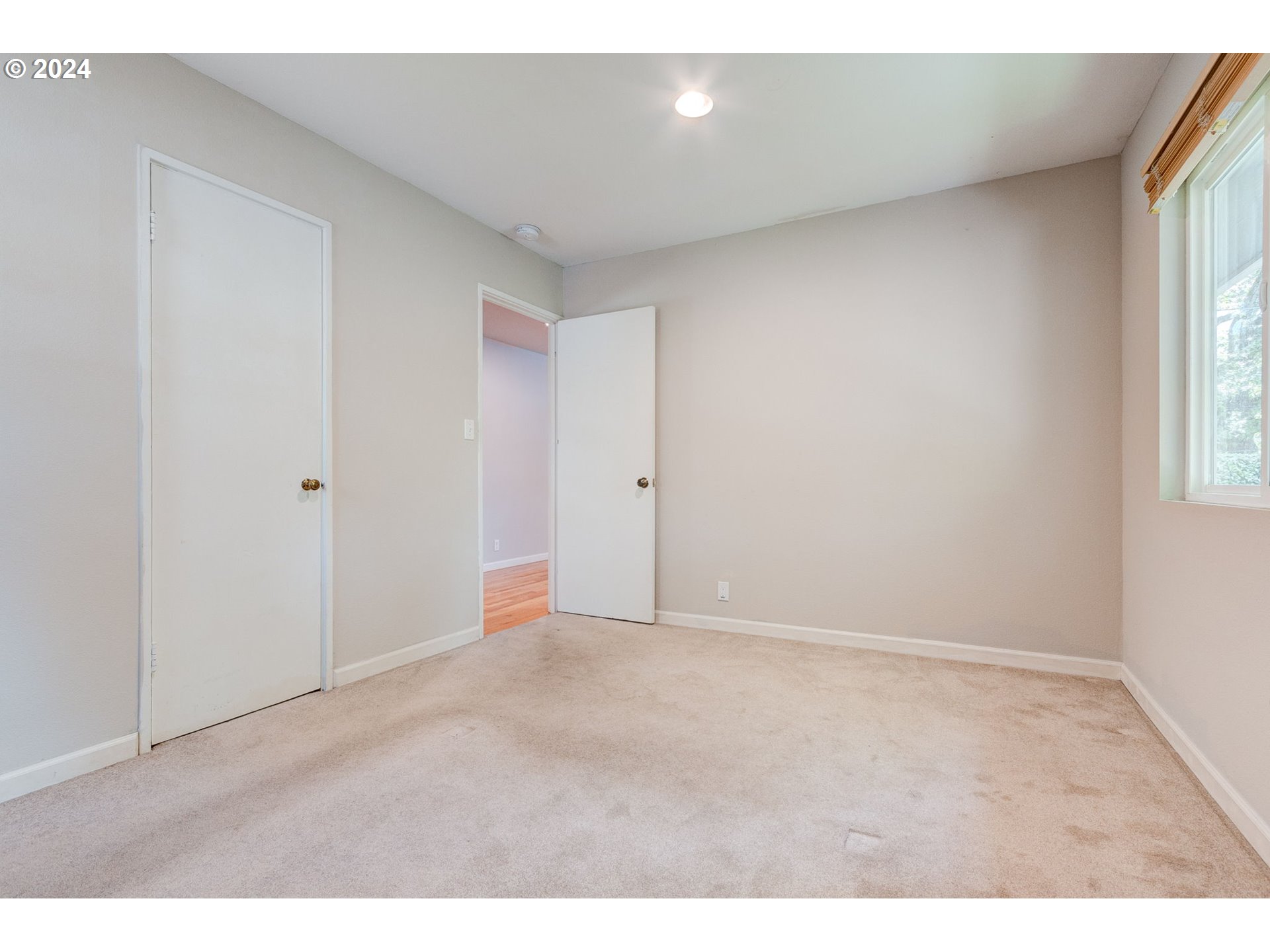5205 Southwest Nebraska Street Portland, OR 97221 - Photo 7 of 27 Primary Bedroom
