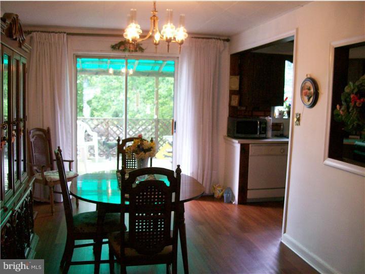 3952 Stratford Road Upper Darby, PA 19026 - Photo 11 of 25 Dining Room