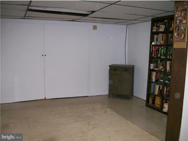 3952 Stratford Road Upper Darby, PA 19026 - Photo 24 of 25 Basement - Finished