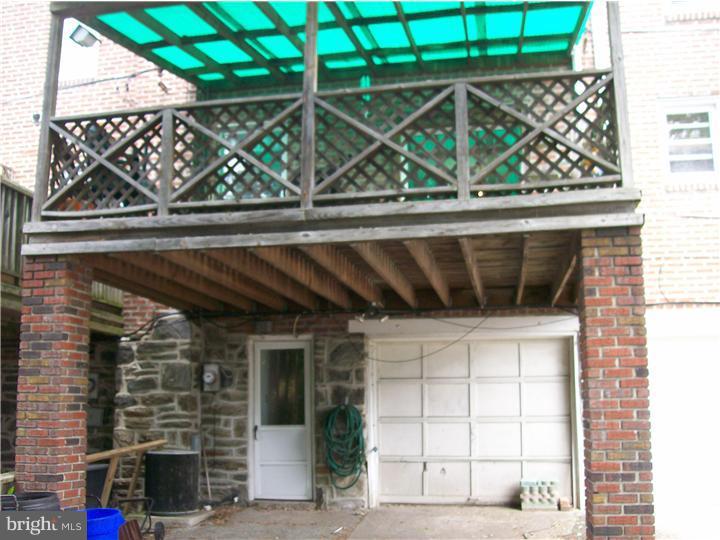 3952 Stratford Road Upper Darby, PA 19026 - Photo 25 of 25 Exterior Back