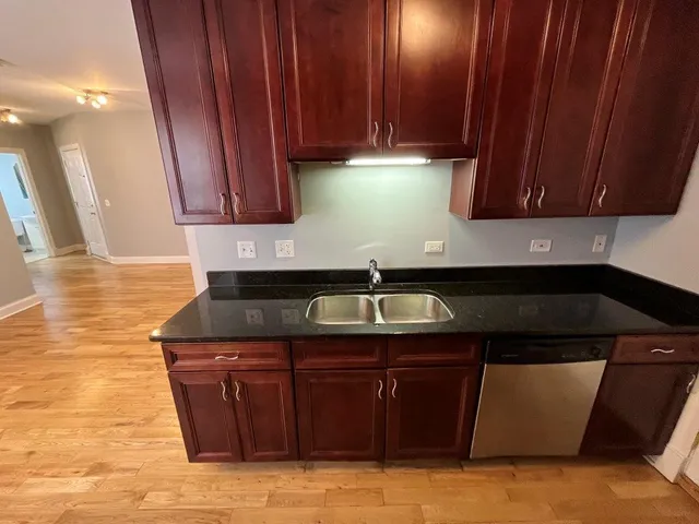 $1,585 | 4558 West George Street, Unit 2, Chicago, IL 60641