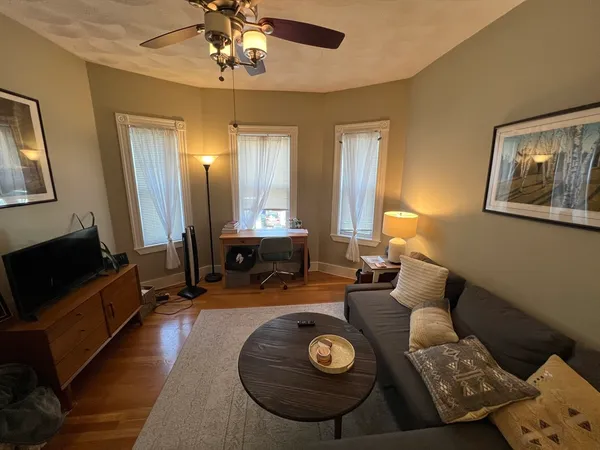 $4,200 | 24 Ellington Road, Unit 2, Somerville, MA 02144
