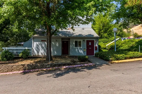 $566 | 721 Southeast Meadowlark Avenue, Unit 50, Myrtle Creek, OR 97457