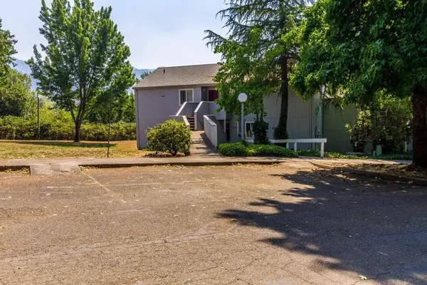 $566 | 721 Southeast Meadowlark Avenue, Unit 50, Myrtle Creek, OR 97457