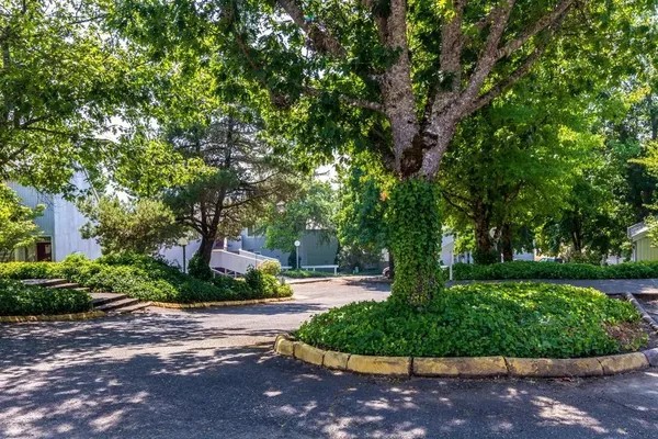 $566 | 721 Southeast Meadowlark Avenue, Unit 50, Myrtle Creek, OR 97457