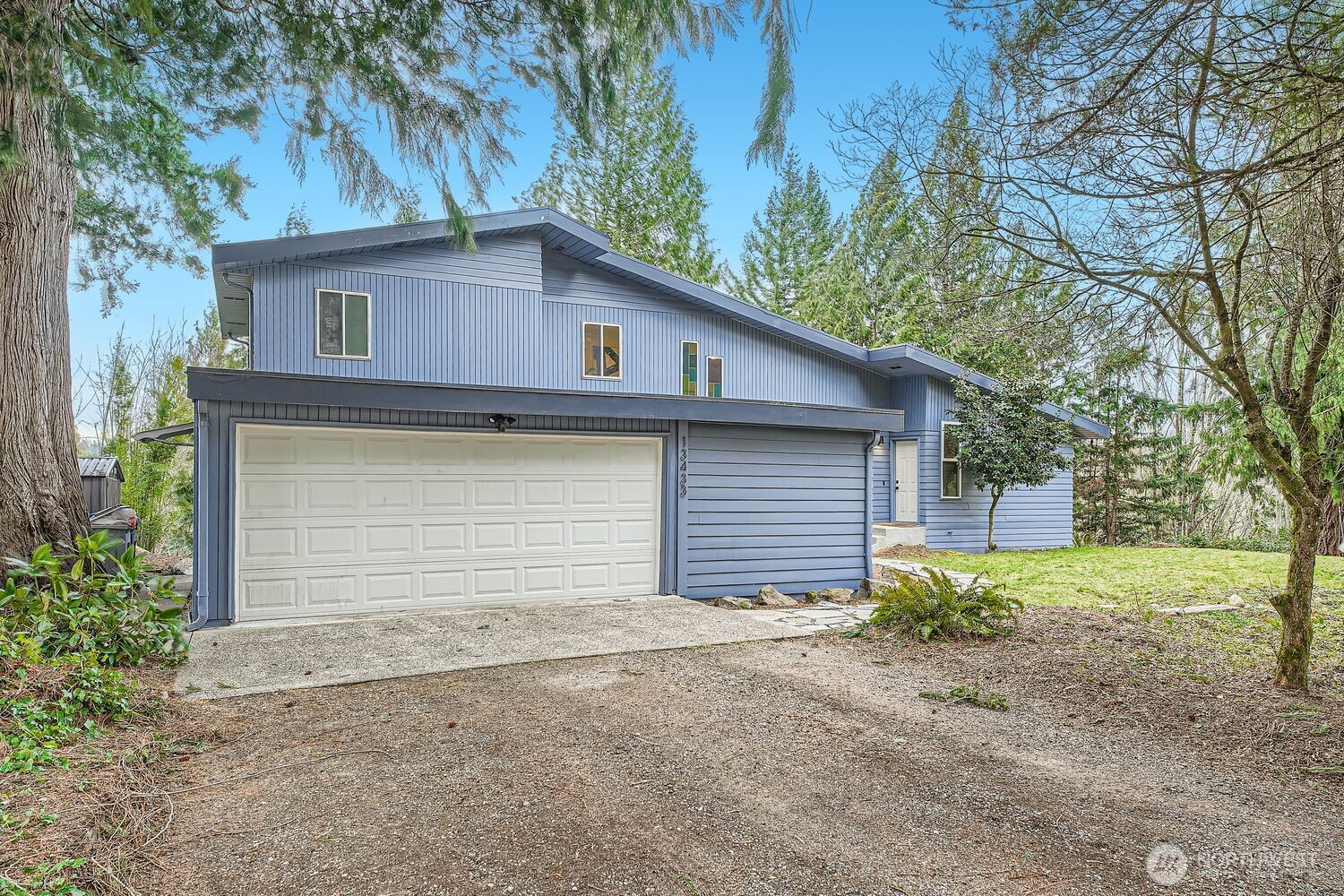 13433 Southeast 141st Street Renton, WA 98059 - Photo 3 of 32