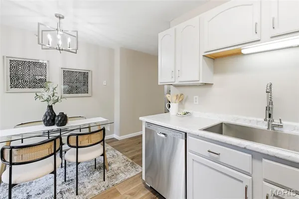 $194,900 | 430 Benton Drive, Unit A, St. Peters, MO 63376