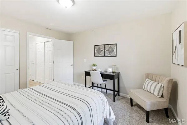 $194,900 | 430 Benton Drive, Unit A, St. Peters, MO 63376