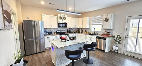 $2,550 | 404 Starbuck Parkway, Pendergrass, GA 30567